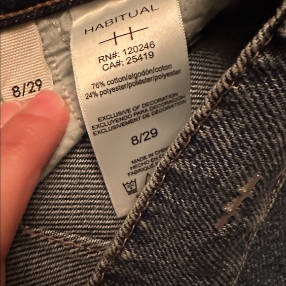 HABITUAL Jeans High Rise Pleated Wide Leg - Picture 3 of 6